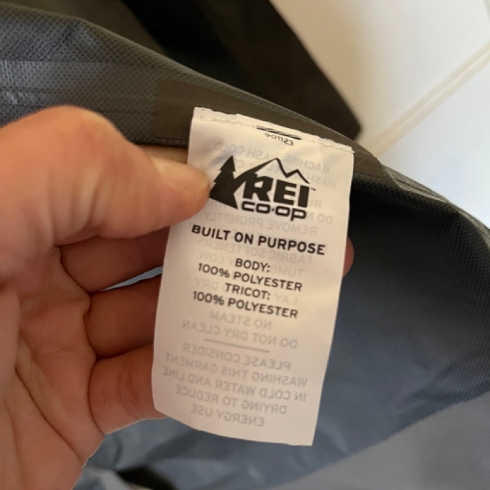 REI waterproof rain jacket anorak in olive green - Picture 4 of 6